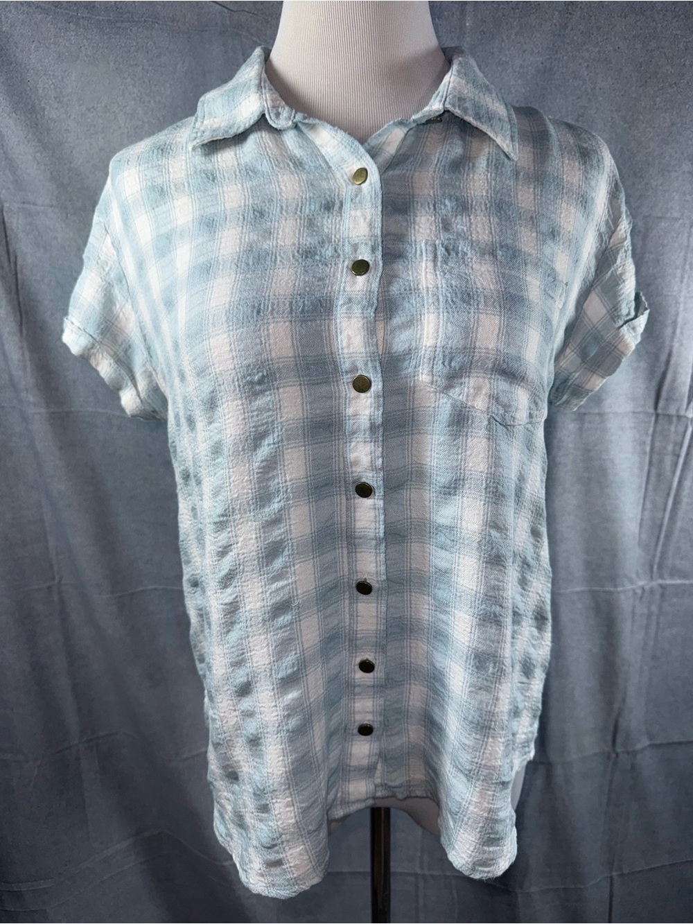 2332-Maurices Light Blue and White Plaid Casual Button-Down Shirt